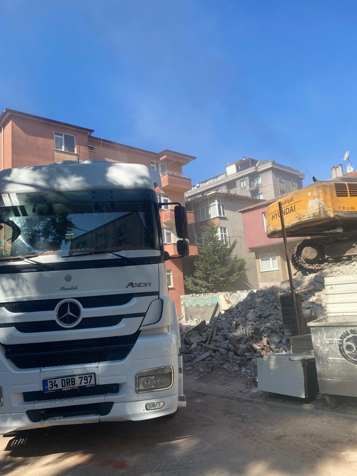 Enfa Hafriyat - Hafriyat Kamyonu ile Moloz ve Toprak Nakliyesi